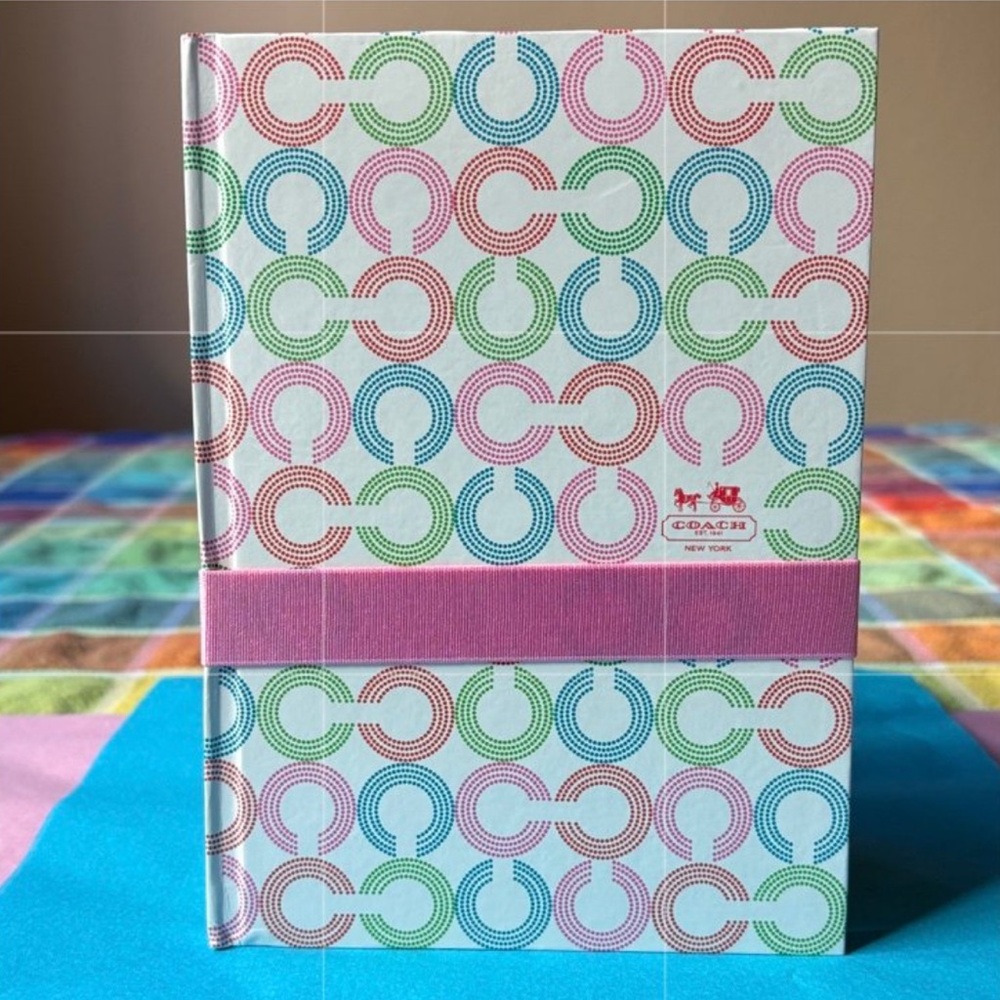 🦋🌸🦋 COACH MULTICOLORED NOTEBOOK WITH ALL OVER C PRINT🦋🌸🦋